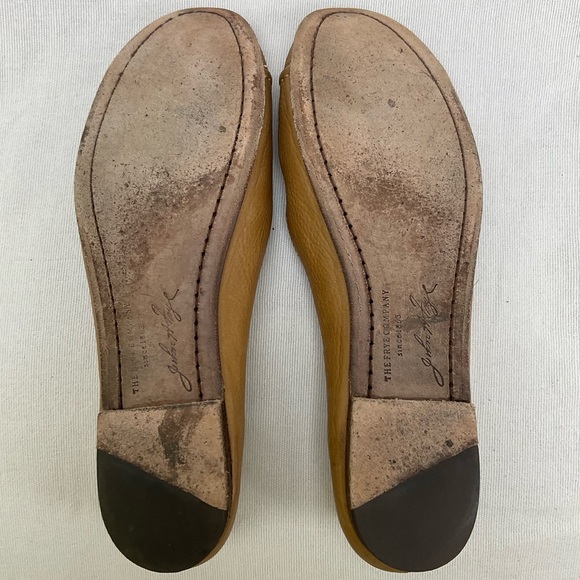 Frye Tan Leather Round Toe Flats - Women’s Size 9.5B - Picture 8 of 10